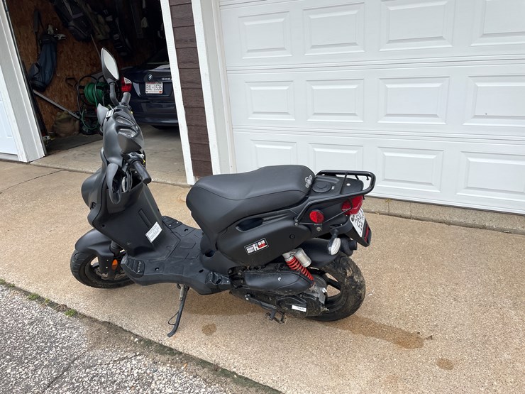 #1036-•-rough-house-50-sport-scooter-image-4