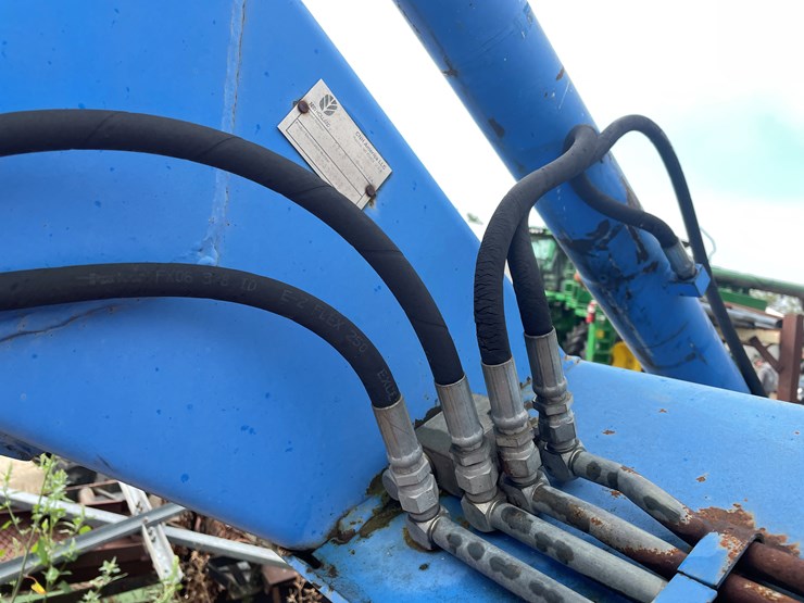 new-holland-92lb-image-17