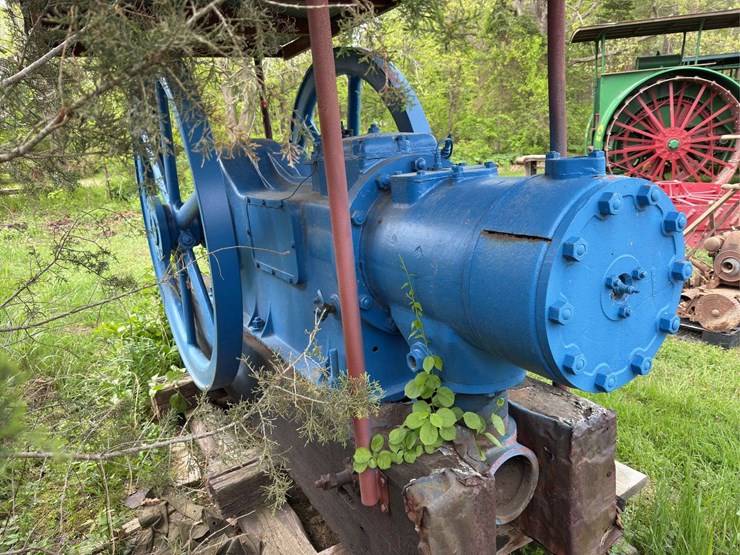 25hp-superior-oil-field-engine-image-2