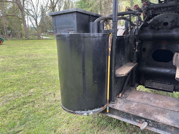 20hp-advance-rumely-universal-image-10