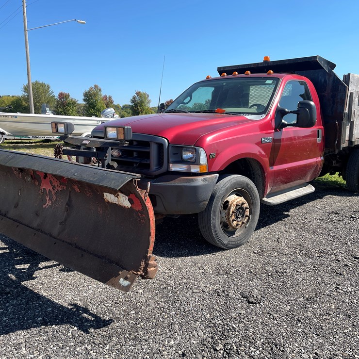 2002 FORD F550 XL