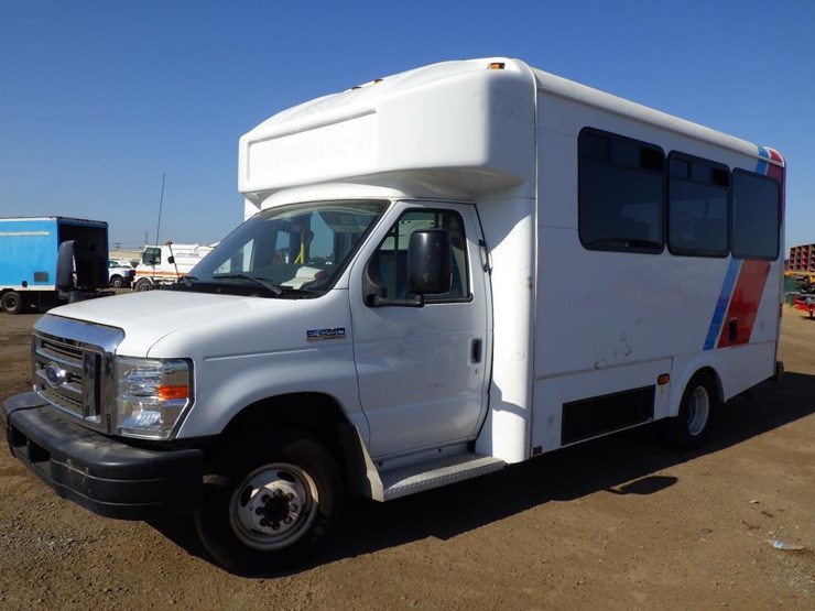 2017-ford-450-image-1
