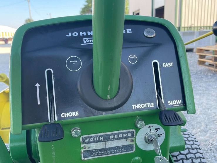 john-deere-112-image-9