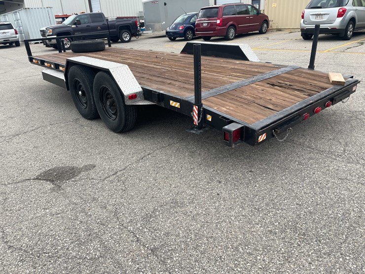 #1977-•-20'-tandem-axle-trailer-(has-wi-title)-image-7