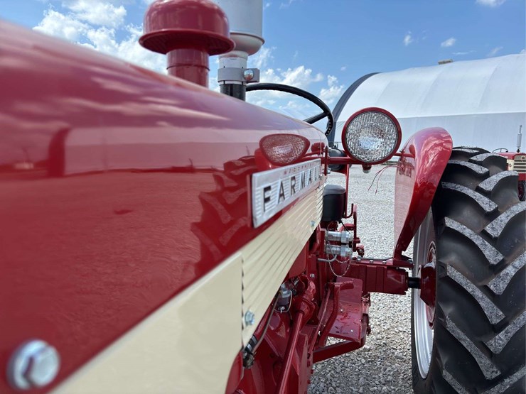 farmall-340-image-15