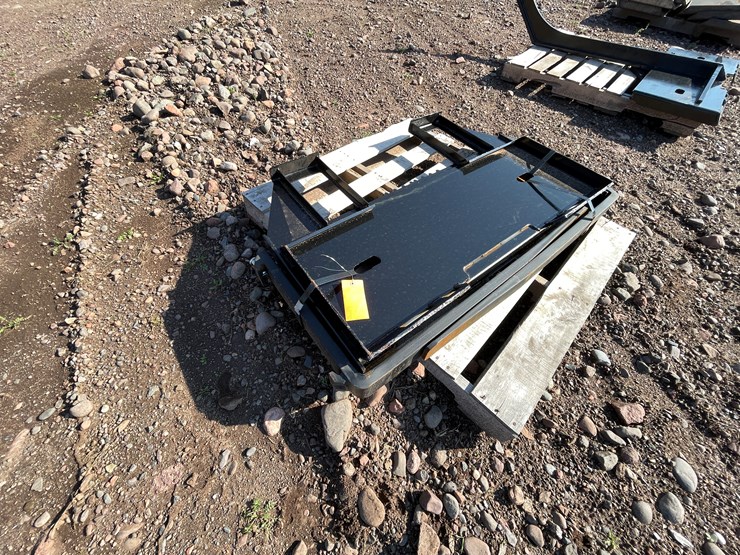 #8223-•-new-kc-45"-skid-steer-fork-frame-image-1