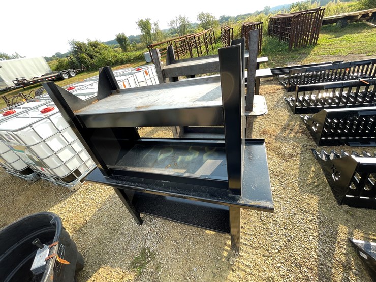 #3005-•-metal-work-table-image-4