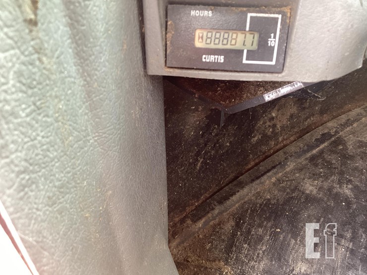 2013-doosan-dl250-image-18