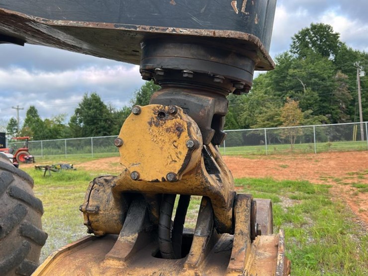 2018-caterpillar-535d-image-10