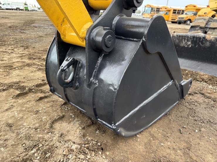 komatsu-pc28uu-image-12