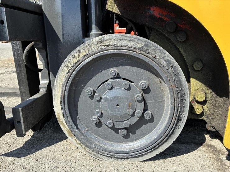 2004-komatsu-c30axps-forklift-image-9