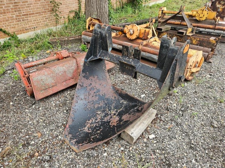 #2077-•-3pt-tree-spade-image-1