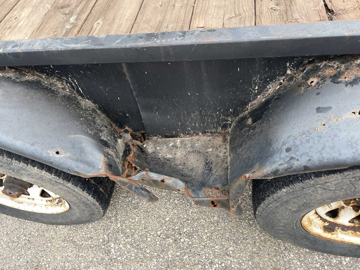 #1978-•-2002-reliable-welding-2-axle-trailer-(has-wi-title)-image-39