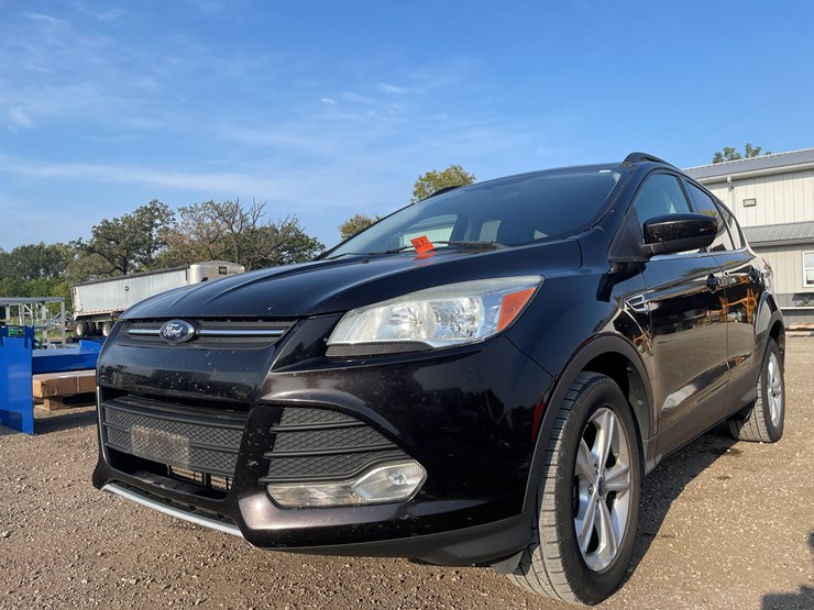 2013-ford-escape-se-image-2