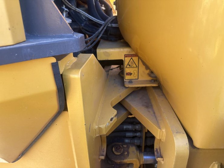 2007-volvo-g946-image-33