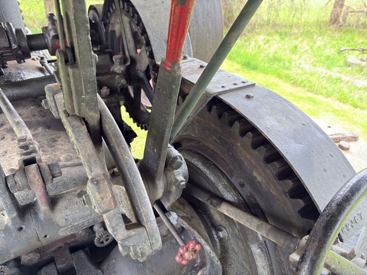 20hp-advance-rumely-universal-image-21