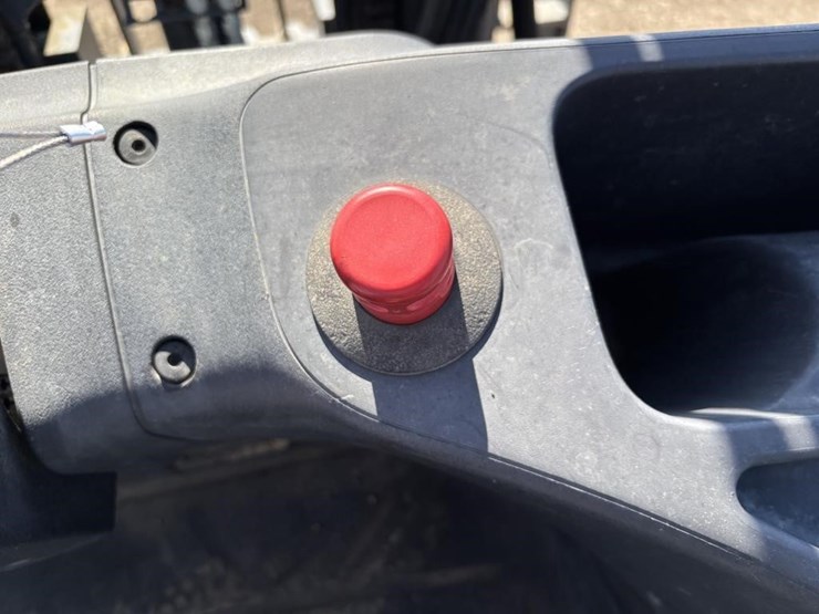 2016-linde-e25pl-forklift-image-23