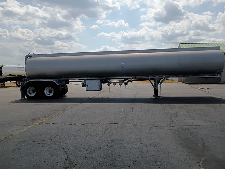 #16995-•-1984-fuel-semi-trailer-image-17
