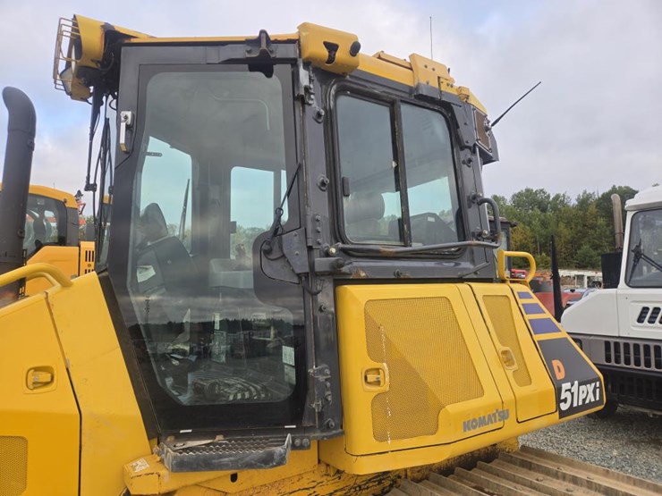 2014-komatsu-d51pxi-image-32