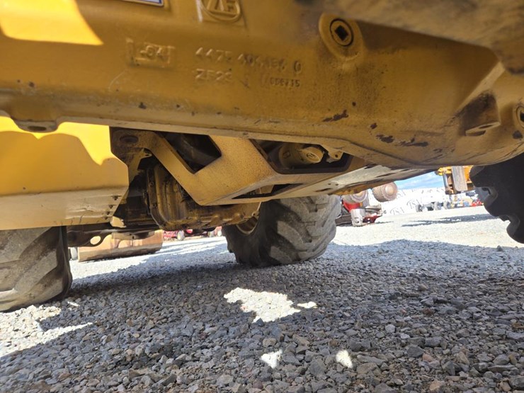 2015-deere-310sl-hl-image-68