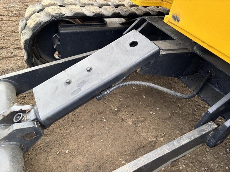 komatsu-pc28uu-image-18