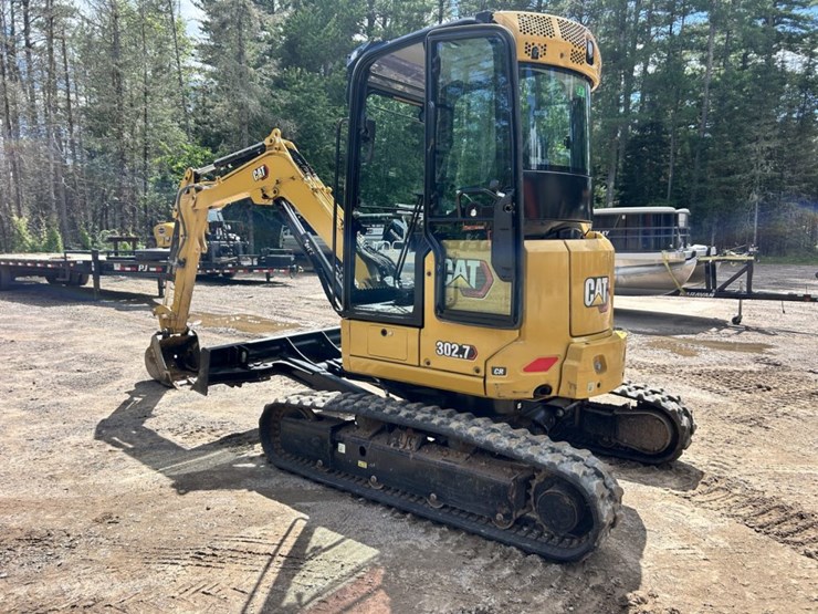 #1034-•-2023-caterpillar-302.7-cr-mini-excavator-image-3