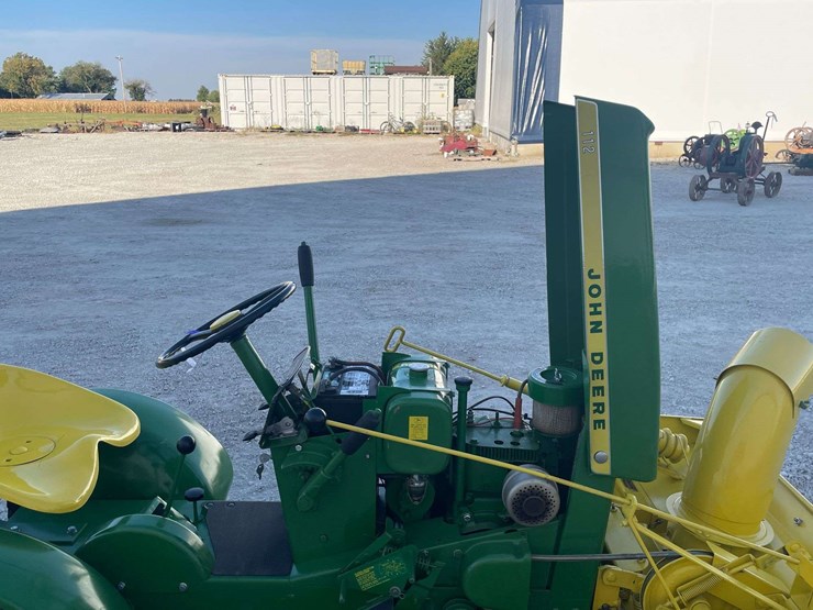 john-deere-112-image-28