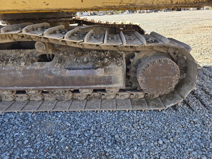 komatsu-pc210-lc-10-image-62