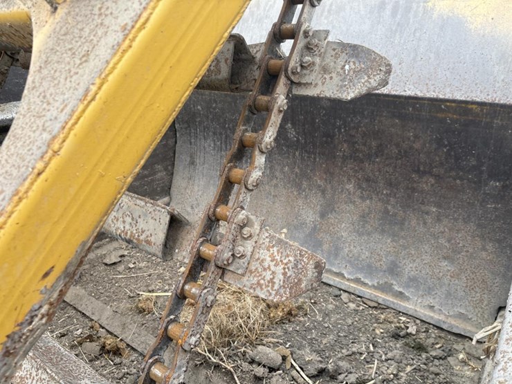 caterpillar-613b-image-21