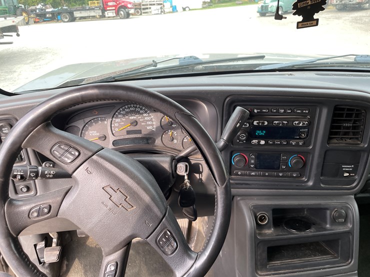 #1014-•-2003-chevy-extended-cab-pickup-truck-(has-wi-title)-image-37