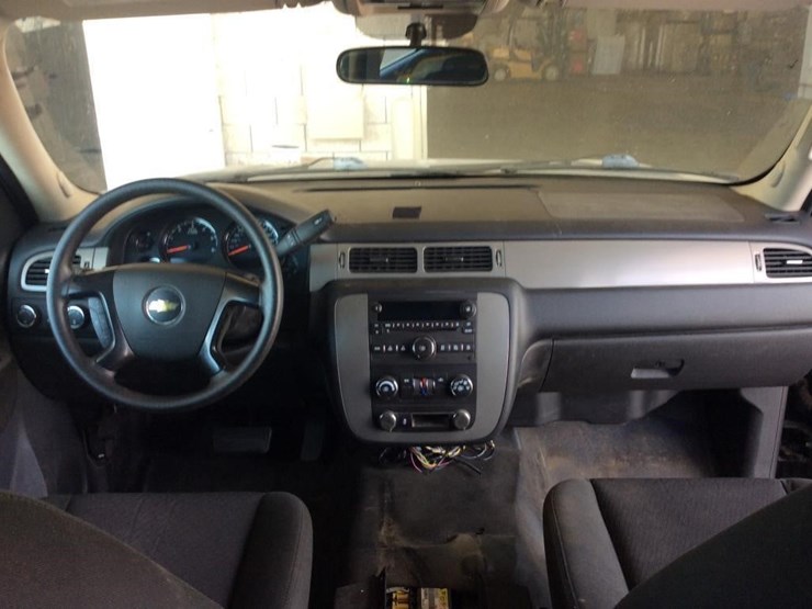 2014-chevrolet-tahoe-image-13