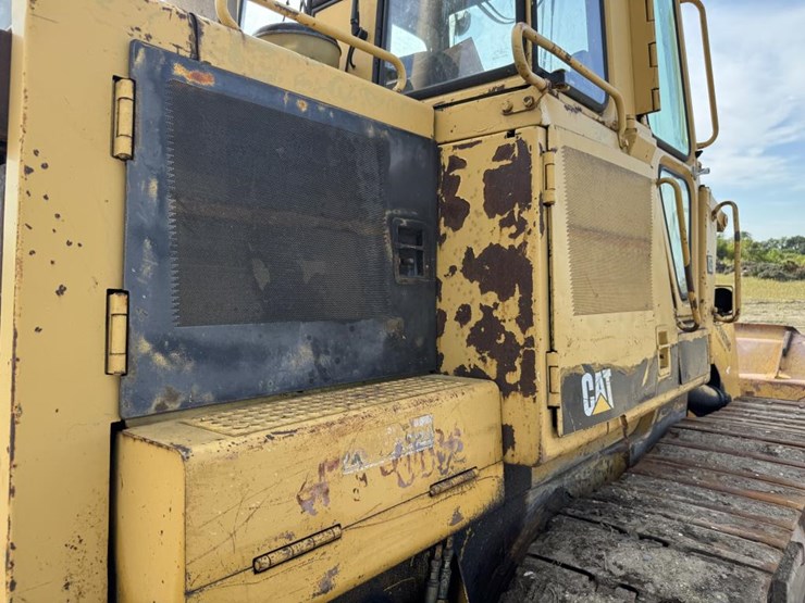 caterpillar-953-image-21