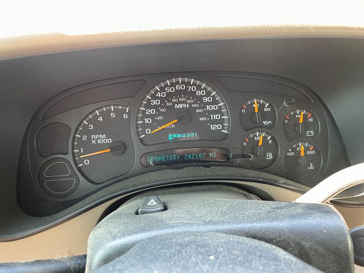 #1020-•-2005-chevy-tahoe-4x4-suv-(has-wi-title)-image-48