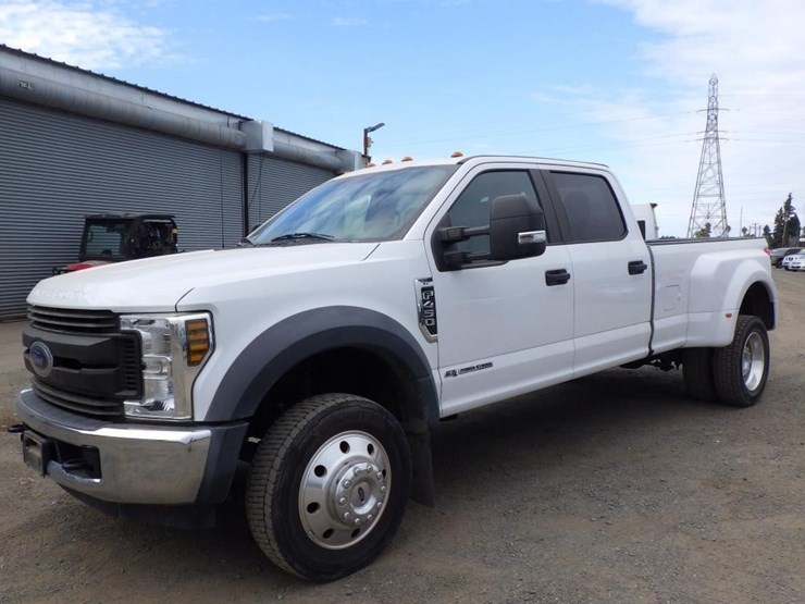 2019-ford-f450-image-1