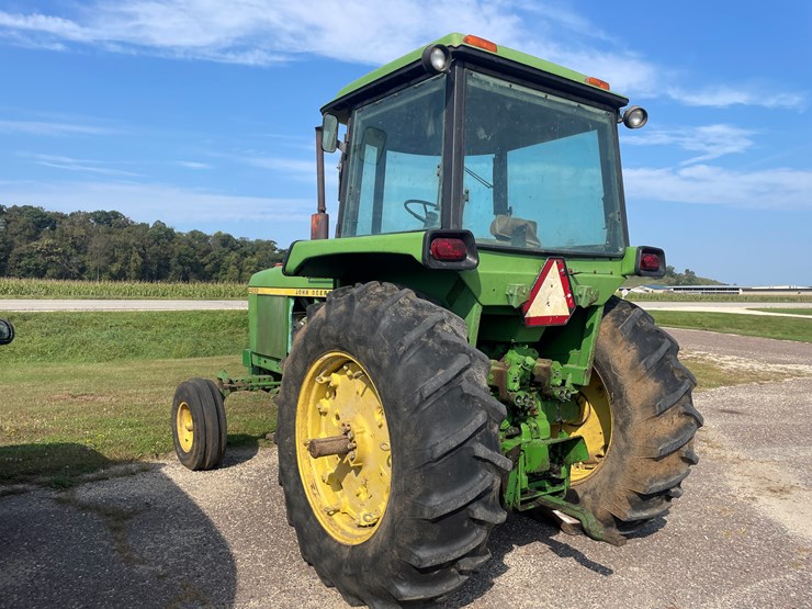 john-deere-4230-image-5