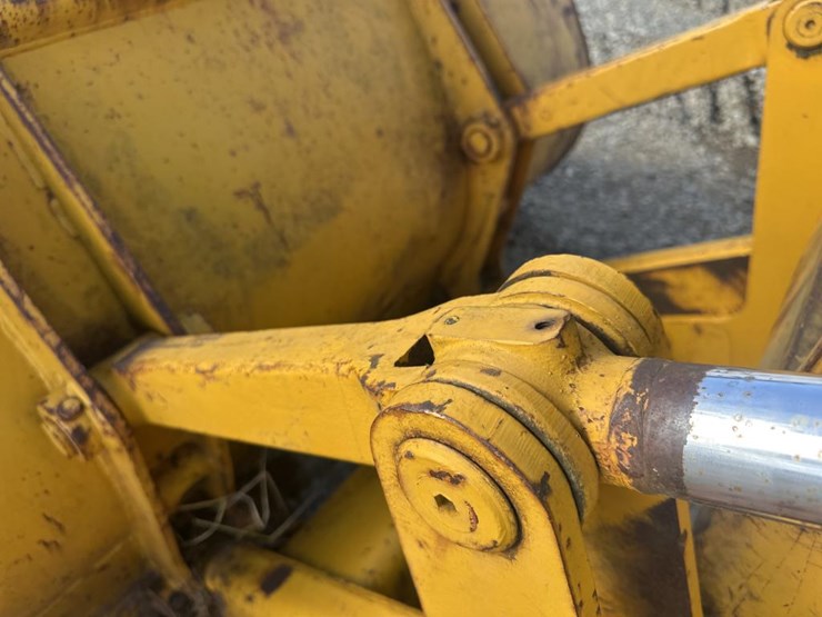 john-deere-300-image-20