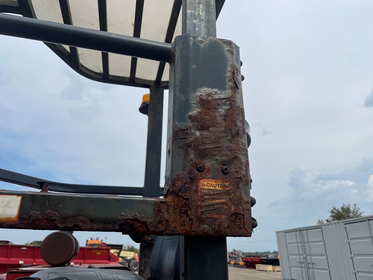 #1020-•-2002-moffett-piggy-back-forklift-image-45