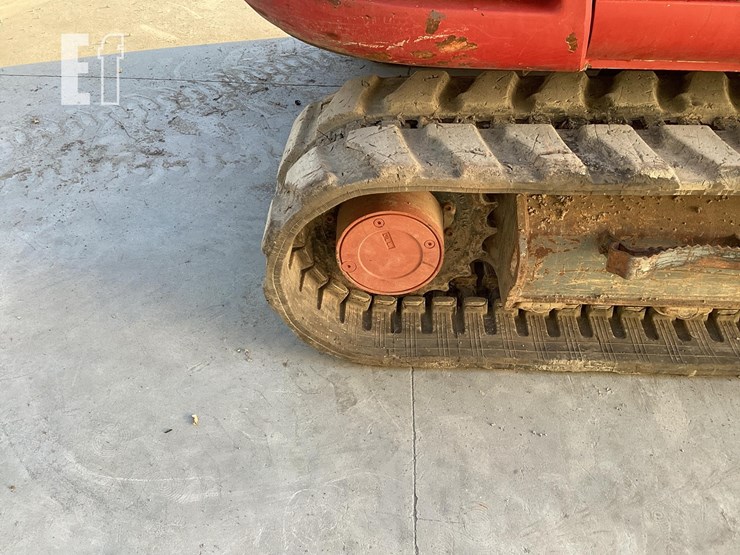 2018-takeuchi-tb290-image-16