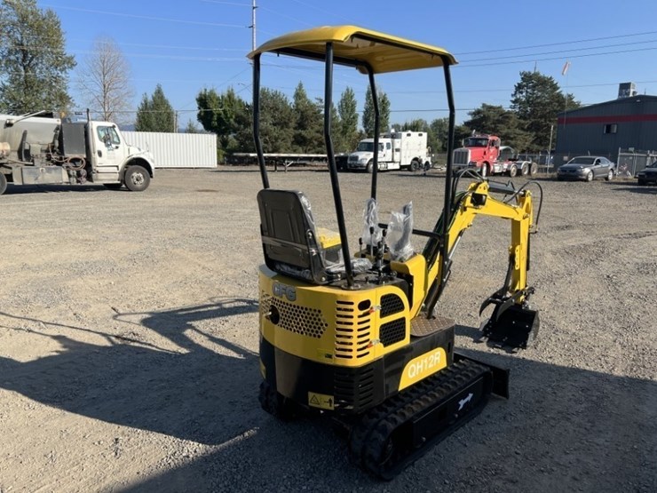 2025-cfg-qh12r-mini-hydraulic-excavator-image-4
