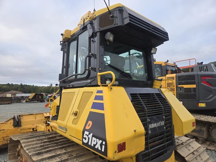 2014-komatsu-d51pxi-image-31