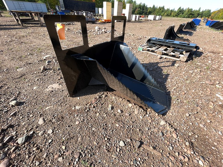 #8220-•-new-kc-40"-skid-steer-tree-spade-image-3
