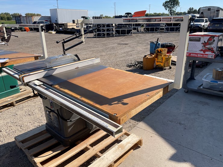 #6781-•-delta-table-saw-image-1