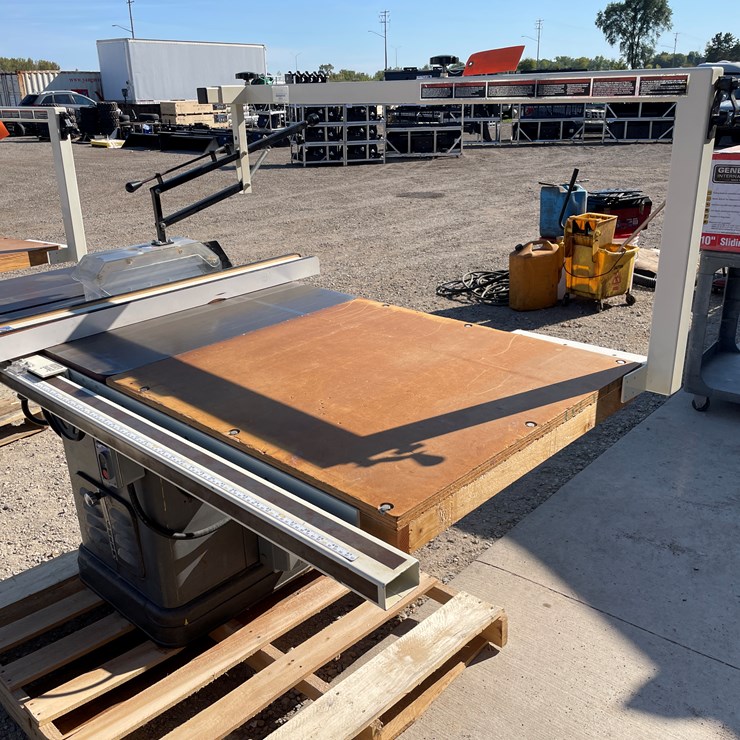 #6781 • Delta Table Saw