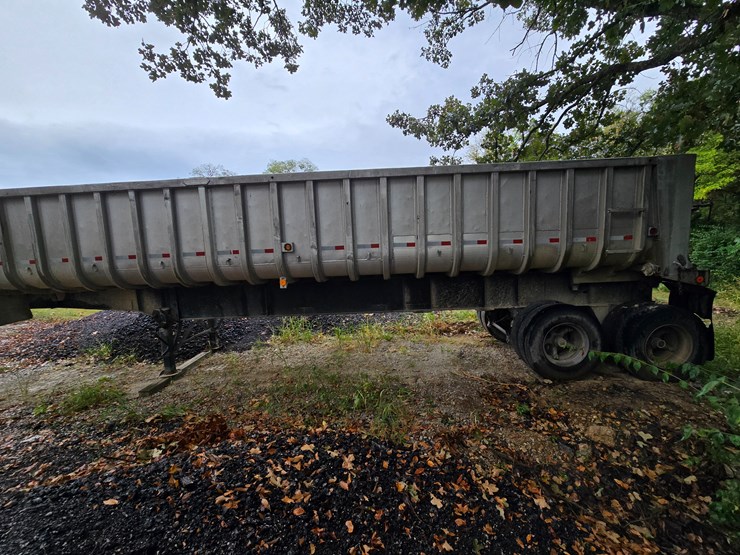 1970-fruehauf-end-dump-trailer-image-9