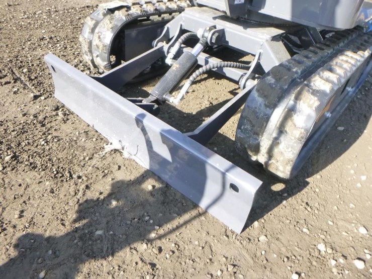 2025-agt-mx12rx-hydraulic-excavator-image-15