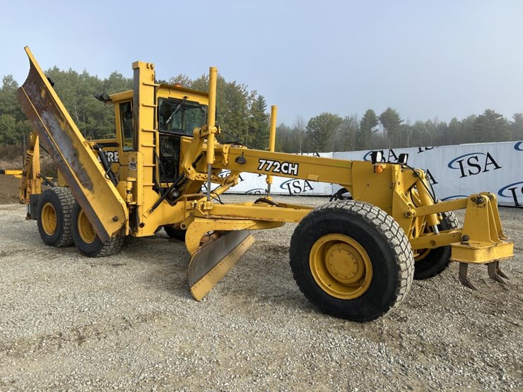 2001-deere-772ch-image-7