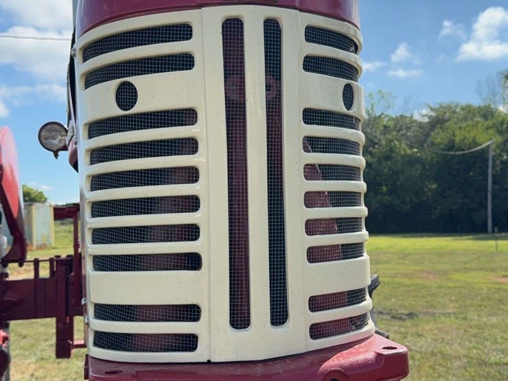 farmall-350-diesel-high-crop-image-81