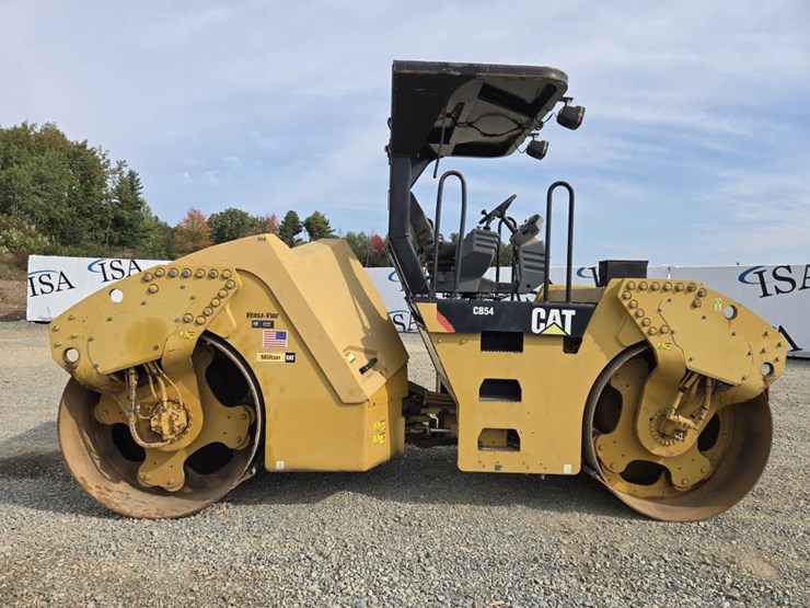 caterpillar-cb54-image-6
