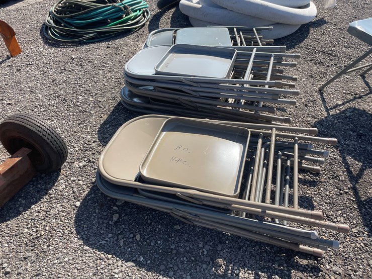 #6645-•-(15)-metal-folding-chairs-image-3