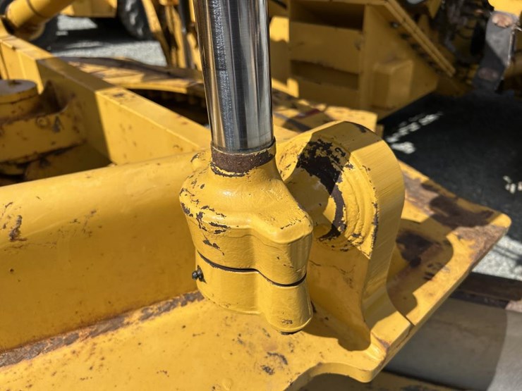 2001-deere-772ch-image-46